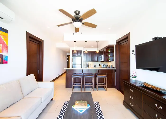 360 Splendor 403 Ocean View Condo- With Breakfast *
